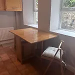 Spacious One Bed In The Centre Of Брей