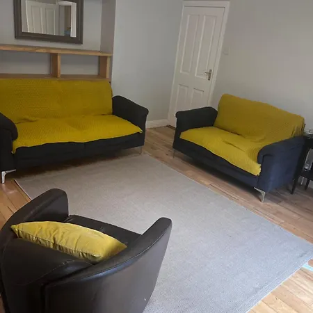 Spacious One Bed In The Centre Of * Bray