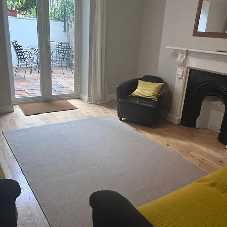 Spacious One Bed In The Centre Of