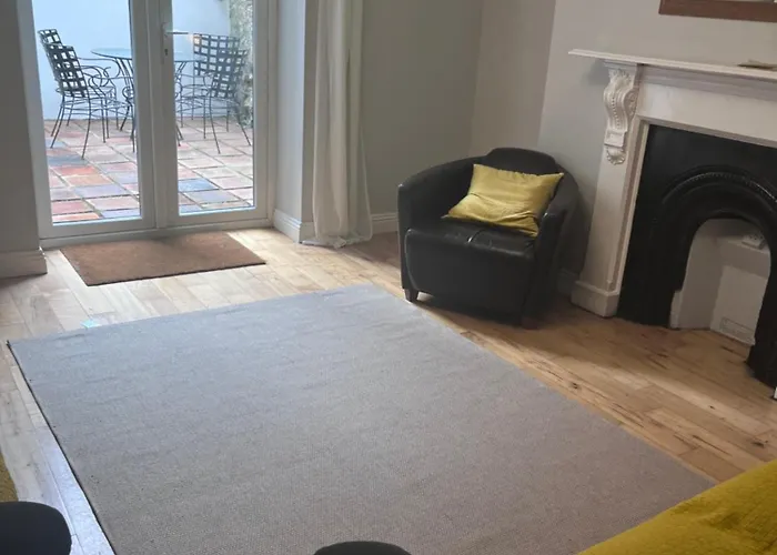 Spacious One Bed In The Centre Of